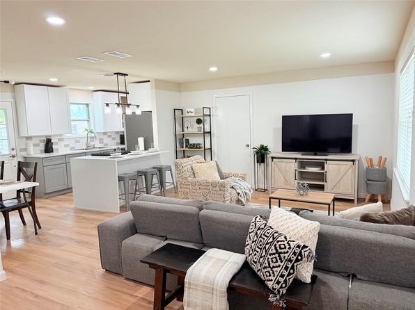 Home for Sale in Garland TX