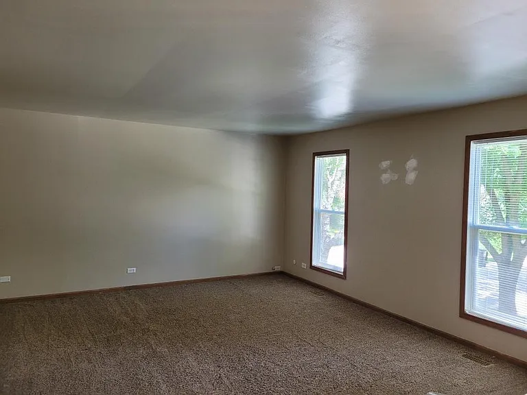 436 Fordham Pl — Photo 5