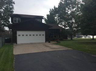 1979 Riverside Dr, Sault Sainte Marie, MI 49783