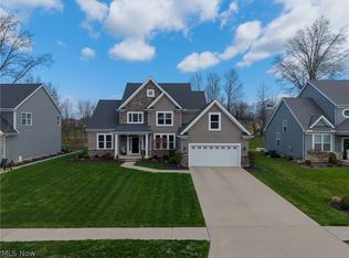 32646 Albion Dr, Avon Lake, OH 44012