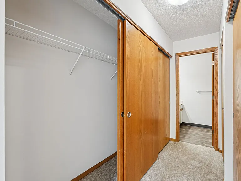Oaks Lincoln Apartments — Photo 27