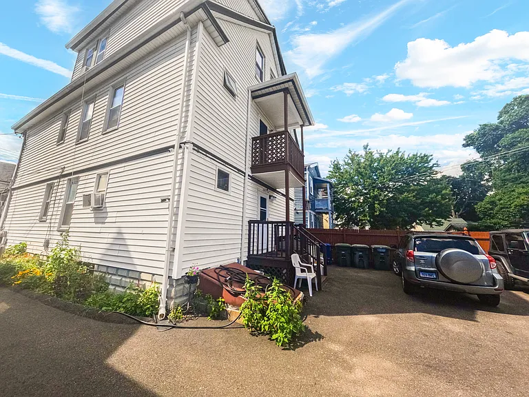 532 Carroll Ave #2 — Photo 4