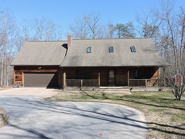 1st image of 126 Courtney Woods Ln