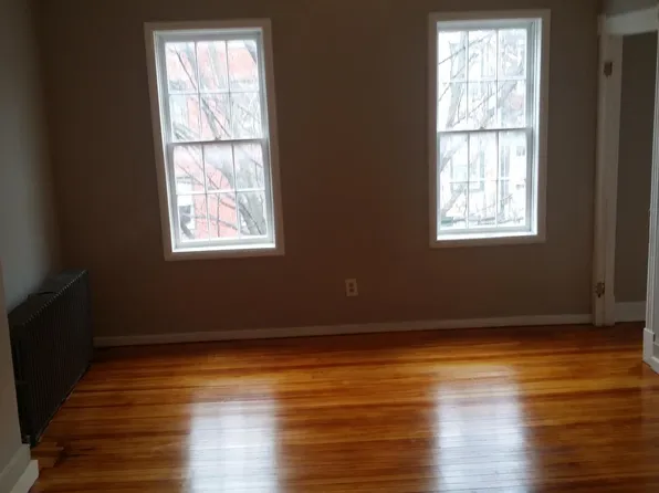 142 Dove St, Albany, NY 12202