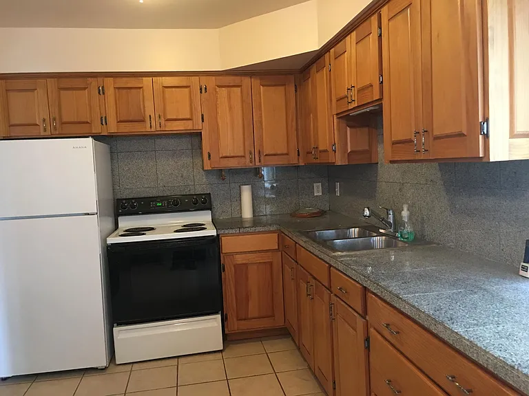 15510 Wakenden St — Photo 2