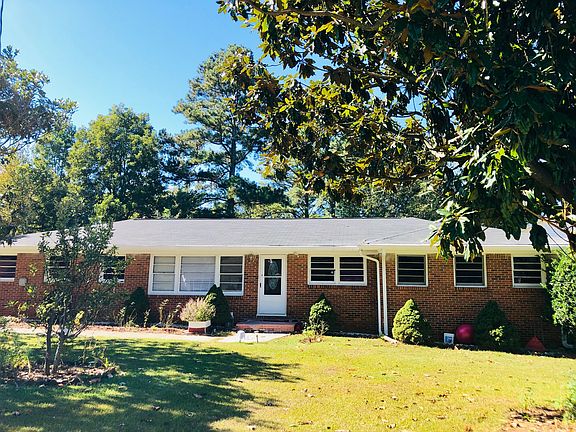 3rd image of 3714 Marlborough Dr