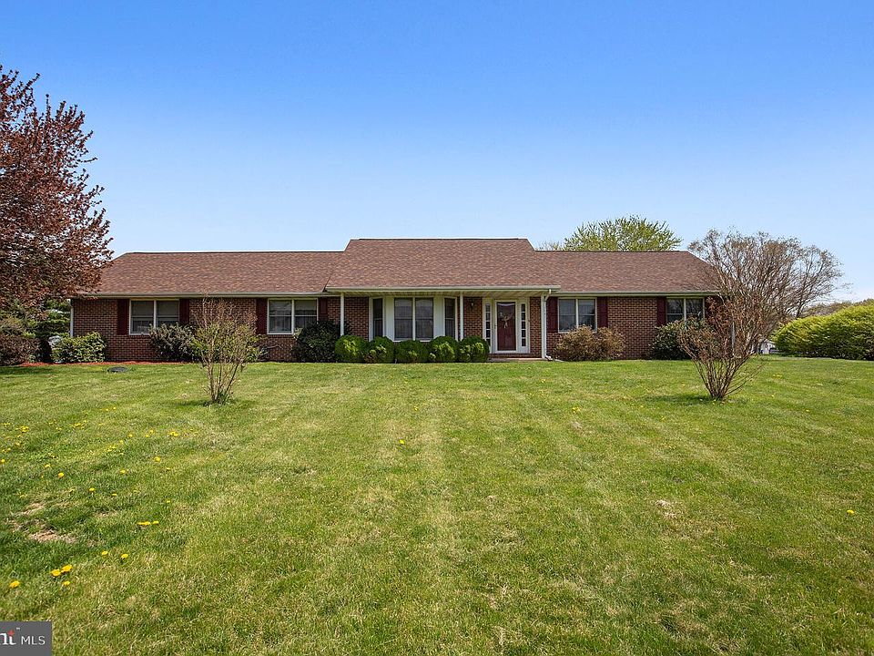 1st image of 267 Milford Dr