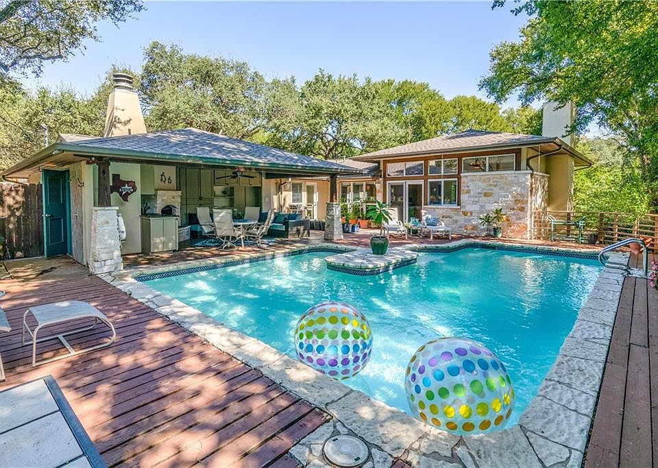 1st image of 2408 Rollingwood Dr