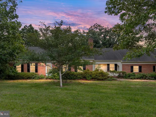 179 Woodridge Ln, Winchester, VA 22603