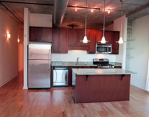 5th image of 50 E 16th St Unit 309
