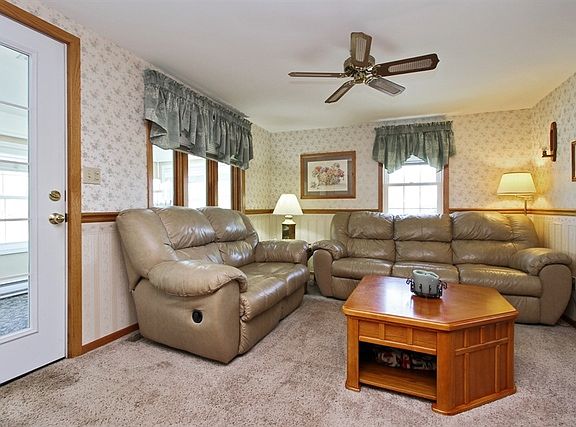 2nd image of 3311 202nd St