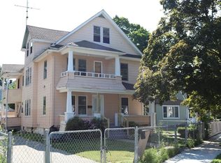 135-137 Woodlawn St, Springfield, MA 01108