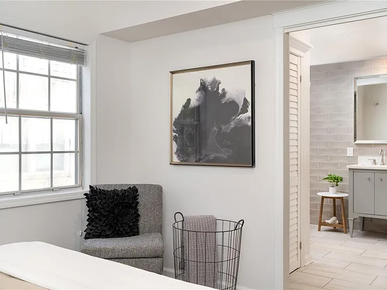 799 Verner St NW #B — Photo 12