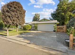 17 Westview Dr, Hermiston, OR 97838