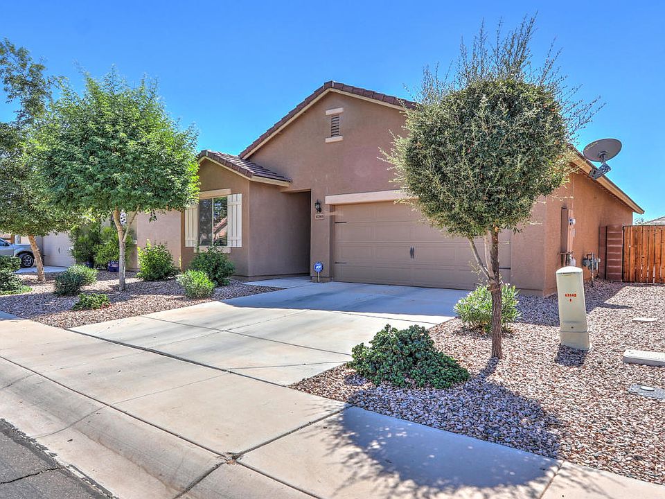 1st image of 42563 W Monteverde Dr