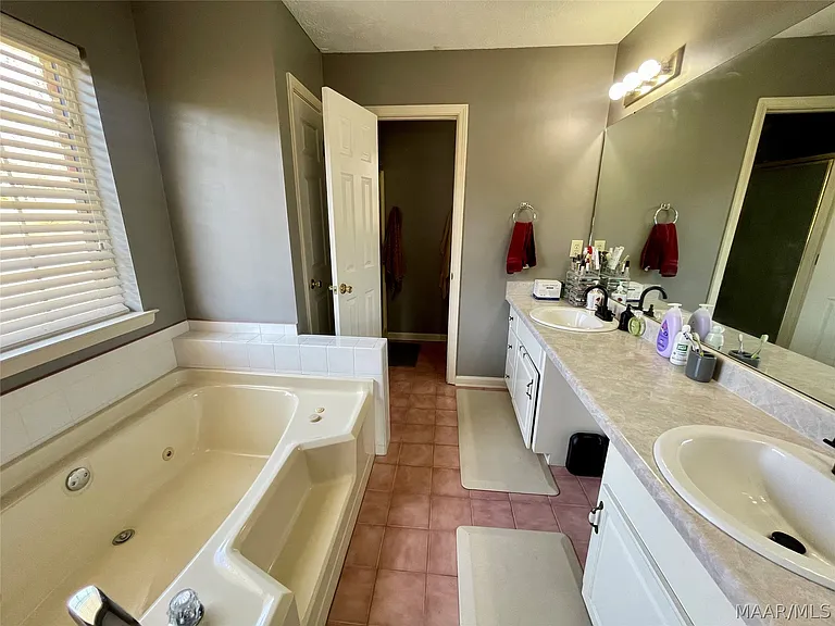 21 Shelton Cir — Photo 25