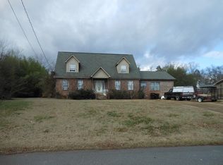 8349 Savannah Ln, Ooltewah, TN 37363
