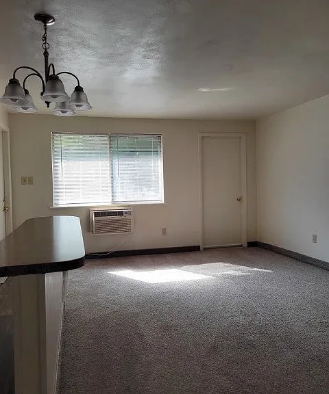 128 S 2nd St — Photo 9