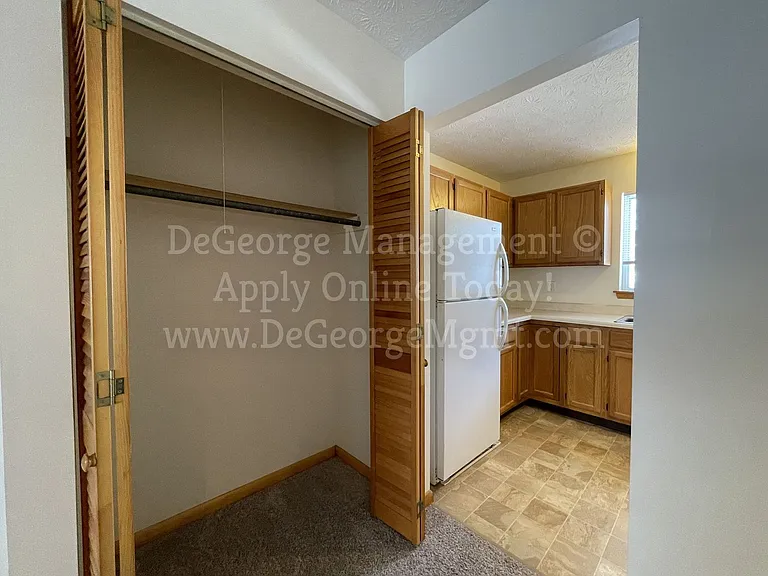Parkway Apartments — Photo 22