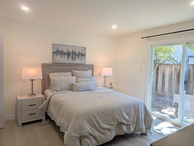 22434 Salem Ave #B — Photo 25