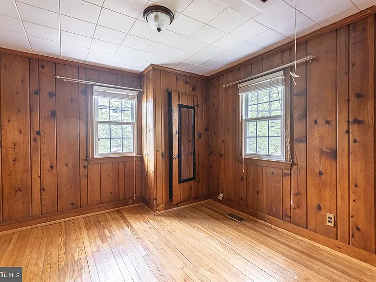1906 S Ives St — Photo 18