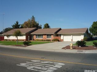 2521 Acorn Ln, Ceres, CA 95307