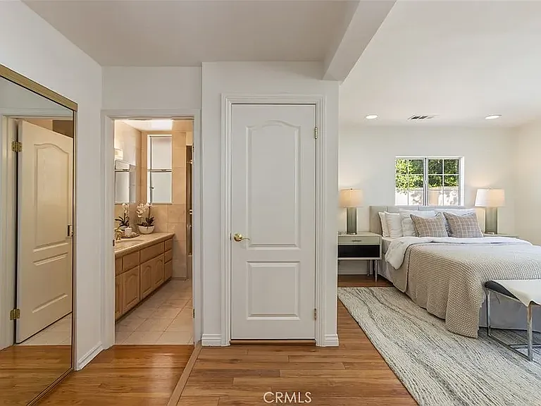 4926 Crown Ave — Photo 15