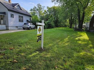 3829 Bennett St, Dearborn, MI 48124
