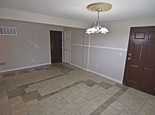 7002 Cleveland Ave APT A, Kansas City, MO 64132