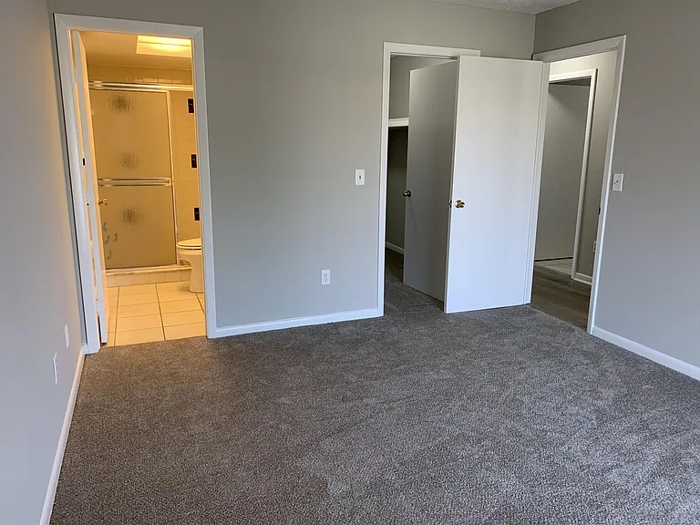 639 SE 13th Ave #120 — Photo 23