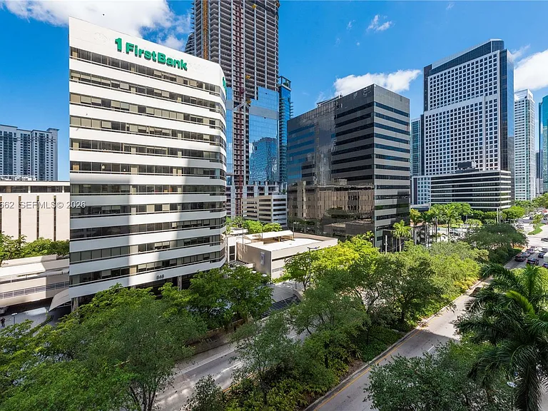 951 Brickell Ave #705 — Photo 31