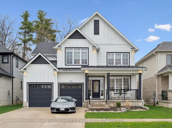 213 Fallowfield Dr, Kitchener, ON N2C 0B2