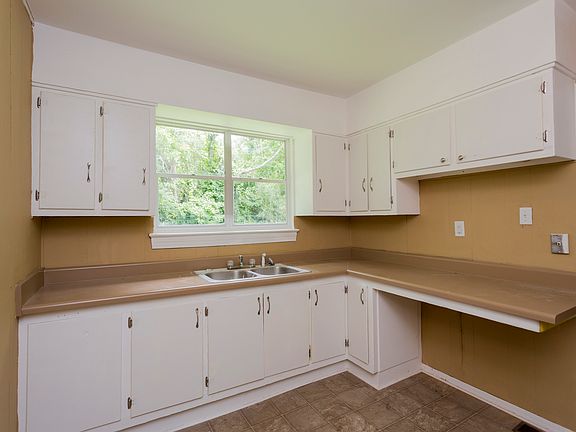 4th image of 5229 Molton Gray Dr