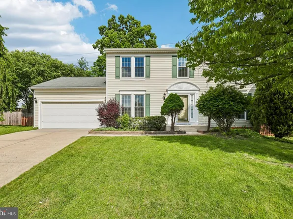 8 Amys Way Ct, Baltimore, MD 21234