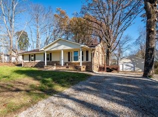3993 Clanton Rd, Lawrenceburg, TN 38464