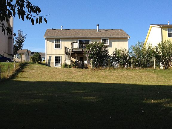 3rd image of 1872 Gates Dr W