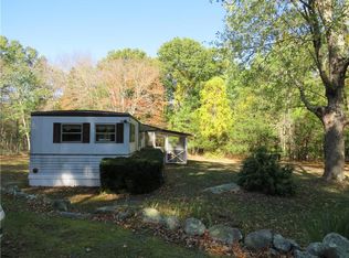 249 Fenner Hill Rd, Hope Valley, RI 02832