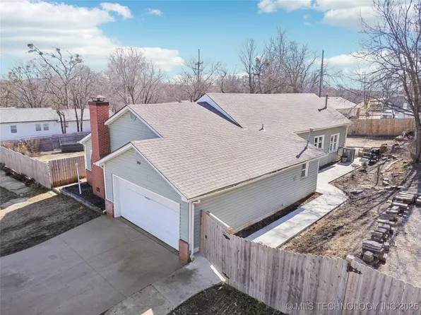 306 S A St, Kiefer, OK 74041
