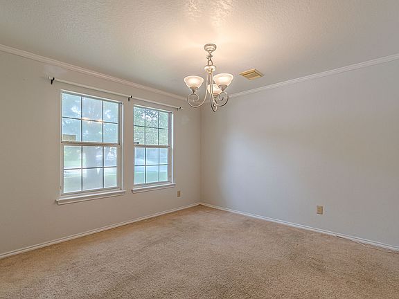 5th image of 164 Springtree Hlw