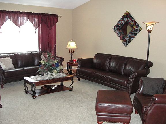 3rd image of 222 Ash Park Dr