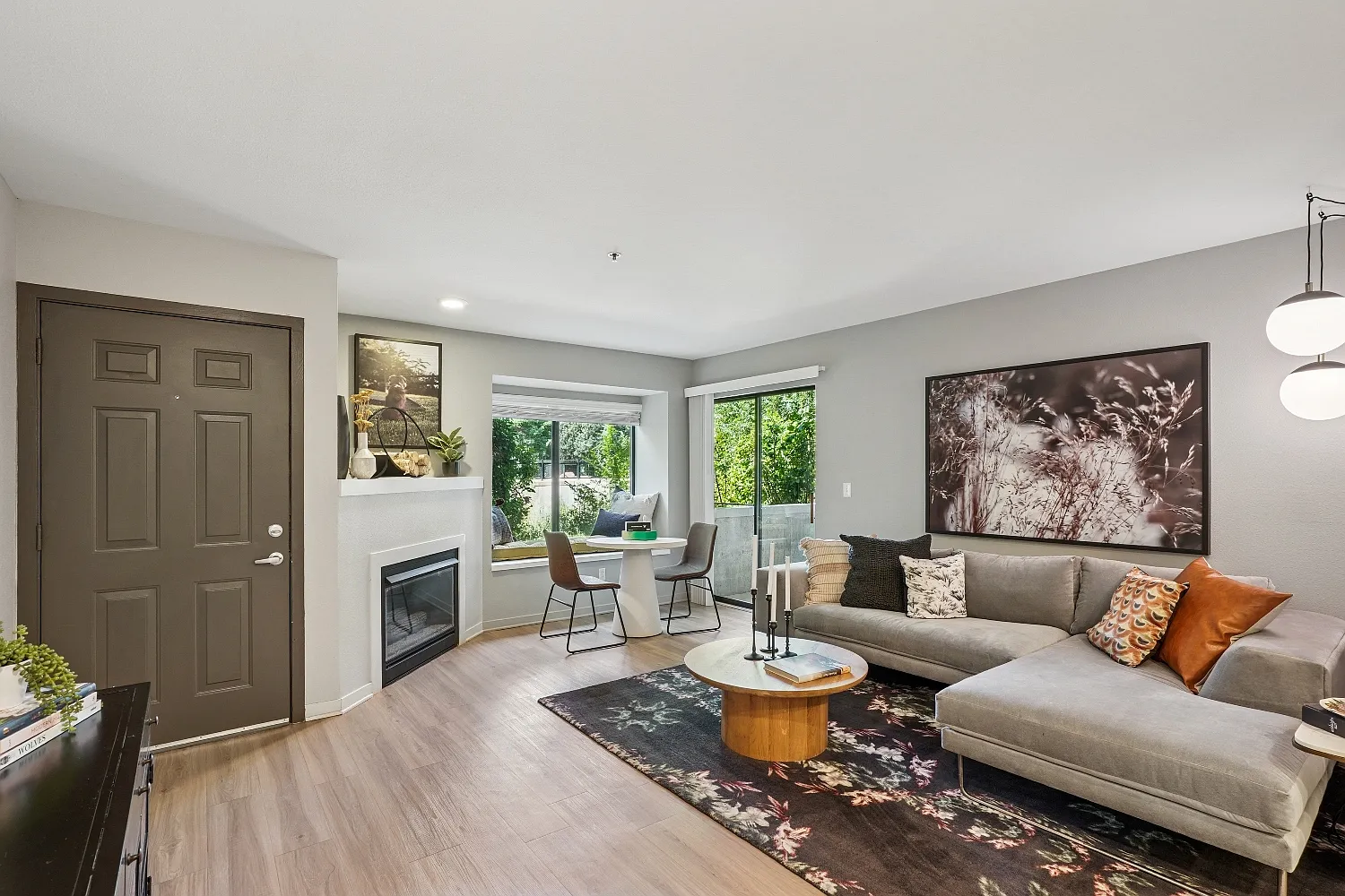 The Magwood — Photo 2