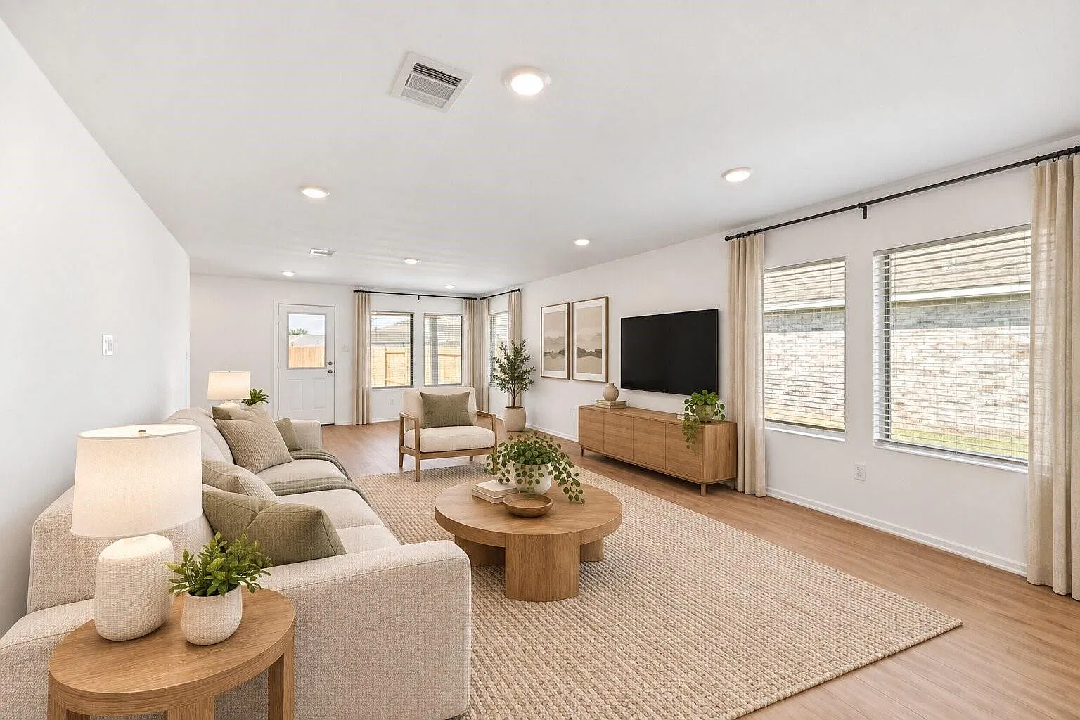 3 bed, 2.0 bath, 1868 sqft, $2,375 — Photo 4