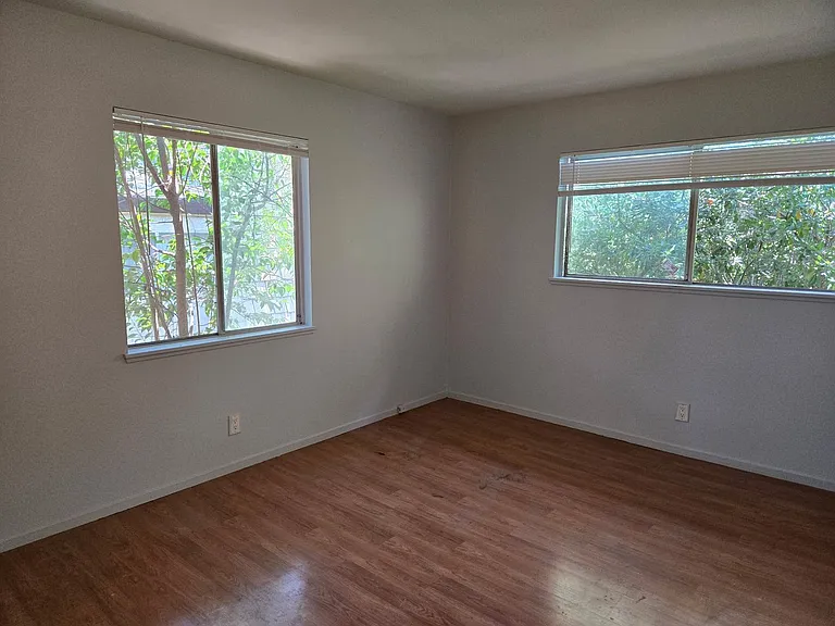 2615 D St #6 — Photo 11