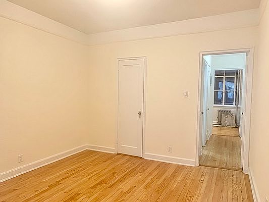 5th image of 348 W 45th St APT 3B