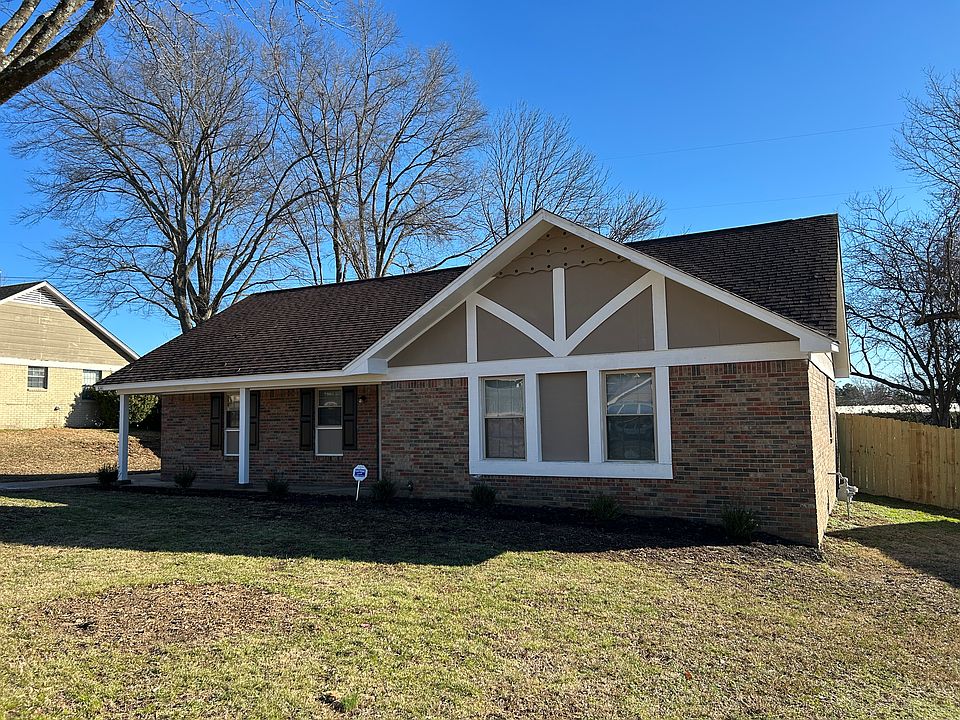 1st image of 641 Valley Springs Dr