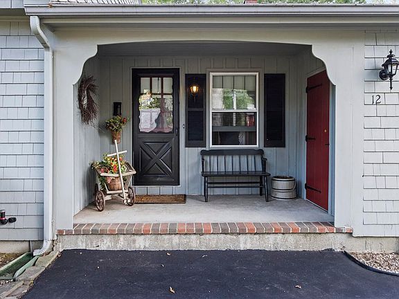 4th image of 12 Waco Drive