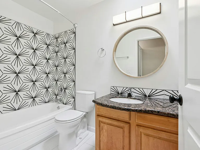 1411 Creekside Dr #28 — Photo 10