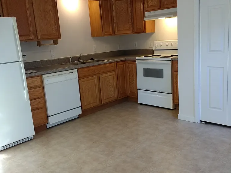 22 Independence Blvd — Photo 4