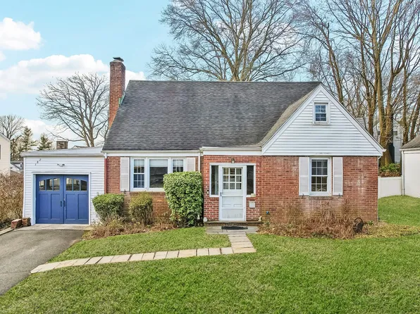 182 Betsy Brown Road, Rye Brook, NY 10573