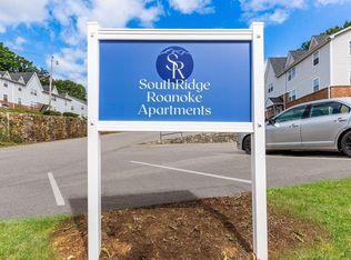 734 Townside Rd SW APT 12, Roanoke, VA 24014